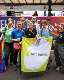 CSD Tandem Gruppenbild Foto: Boaz Arad / Paritätischer Berlin